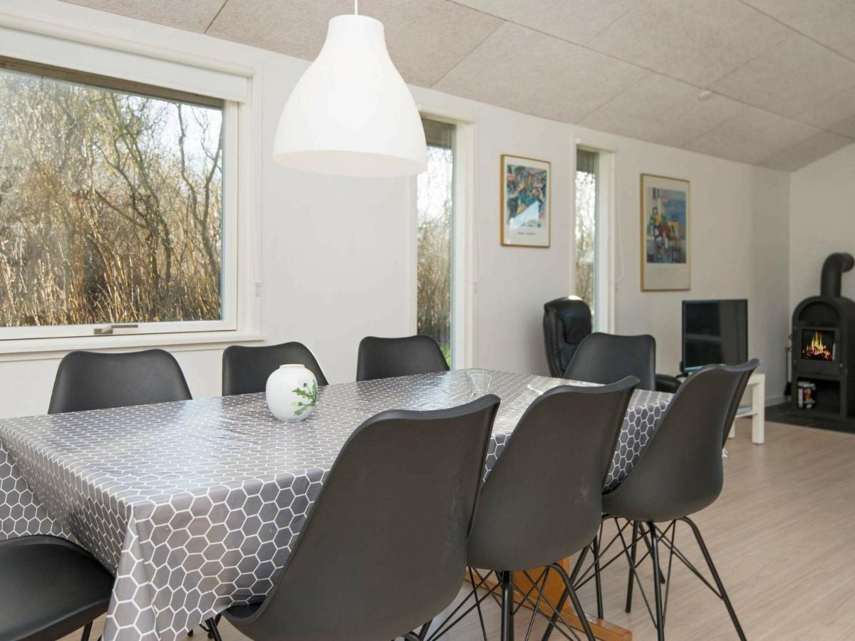 8 Person Holiday Home In B Rkop Egeskov  Экстерьер фото